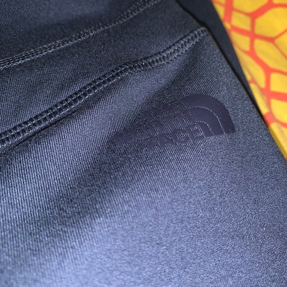 NWT North Face Capri Leggings - Picture 3 of 5